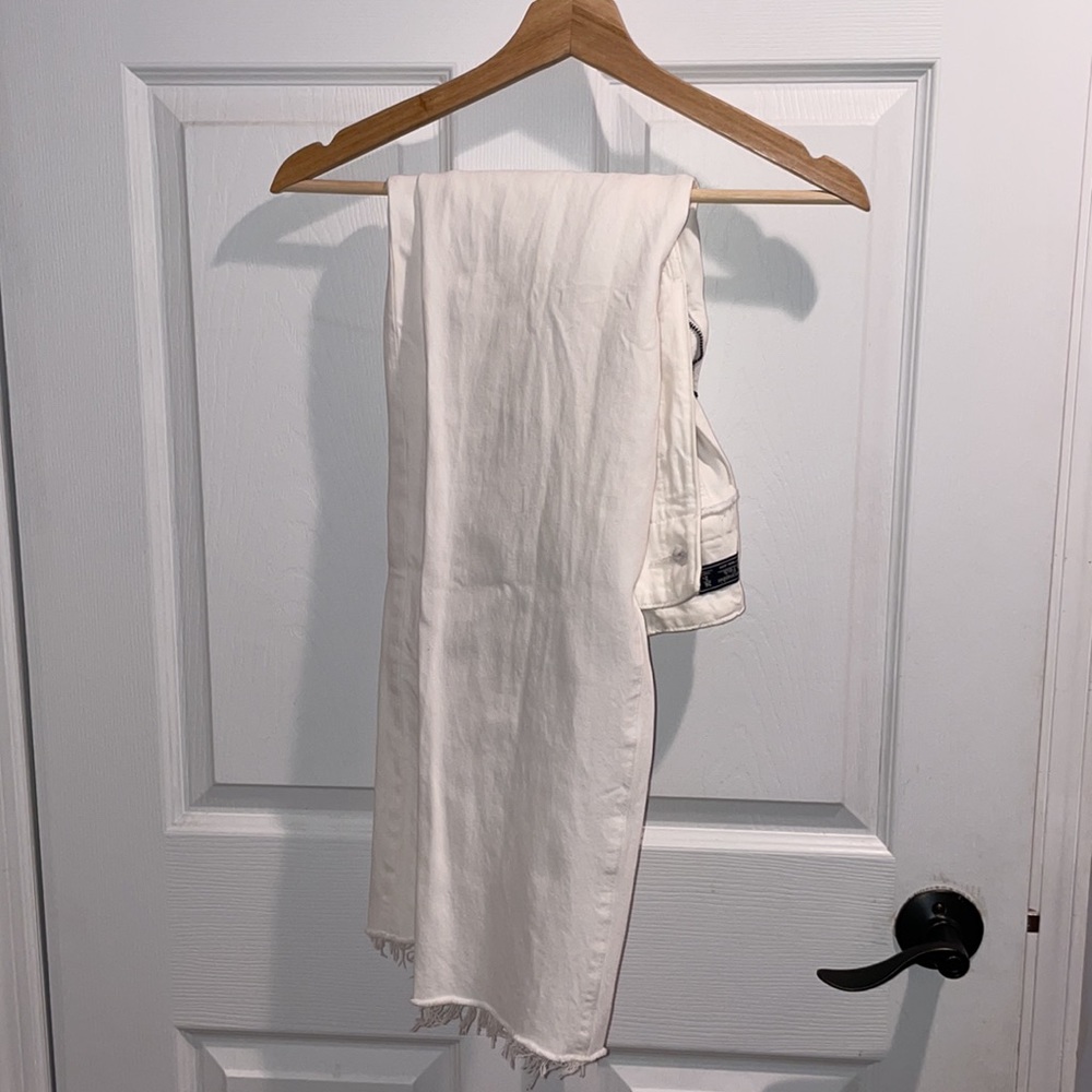 A&F High-Rised Paperbag Waist Tie Mom Jeans